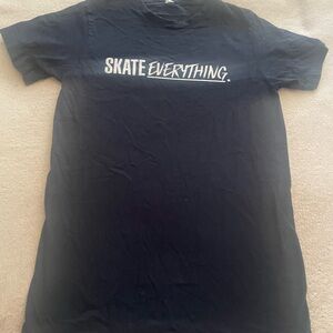 Ladies T-shirt size small optima